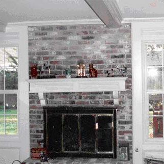 Brick cladding panels for fireplaces